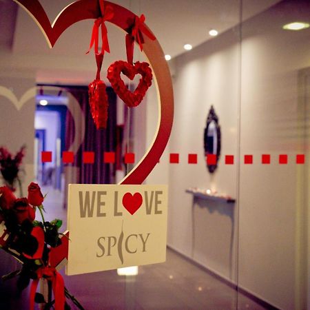 Hotel Spicy Sorrento Bagian luar foto